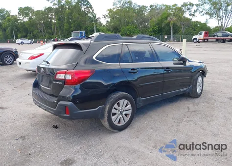 2019 Subaru Outback 2.5I z USA, uszkodzony, nr VIN 4S4BSABC4K3207598